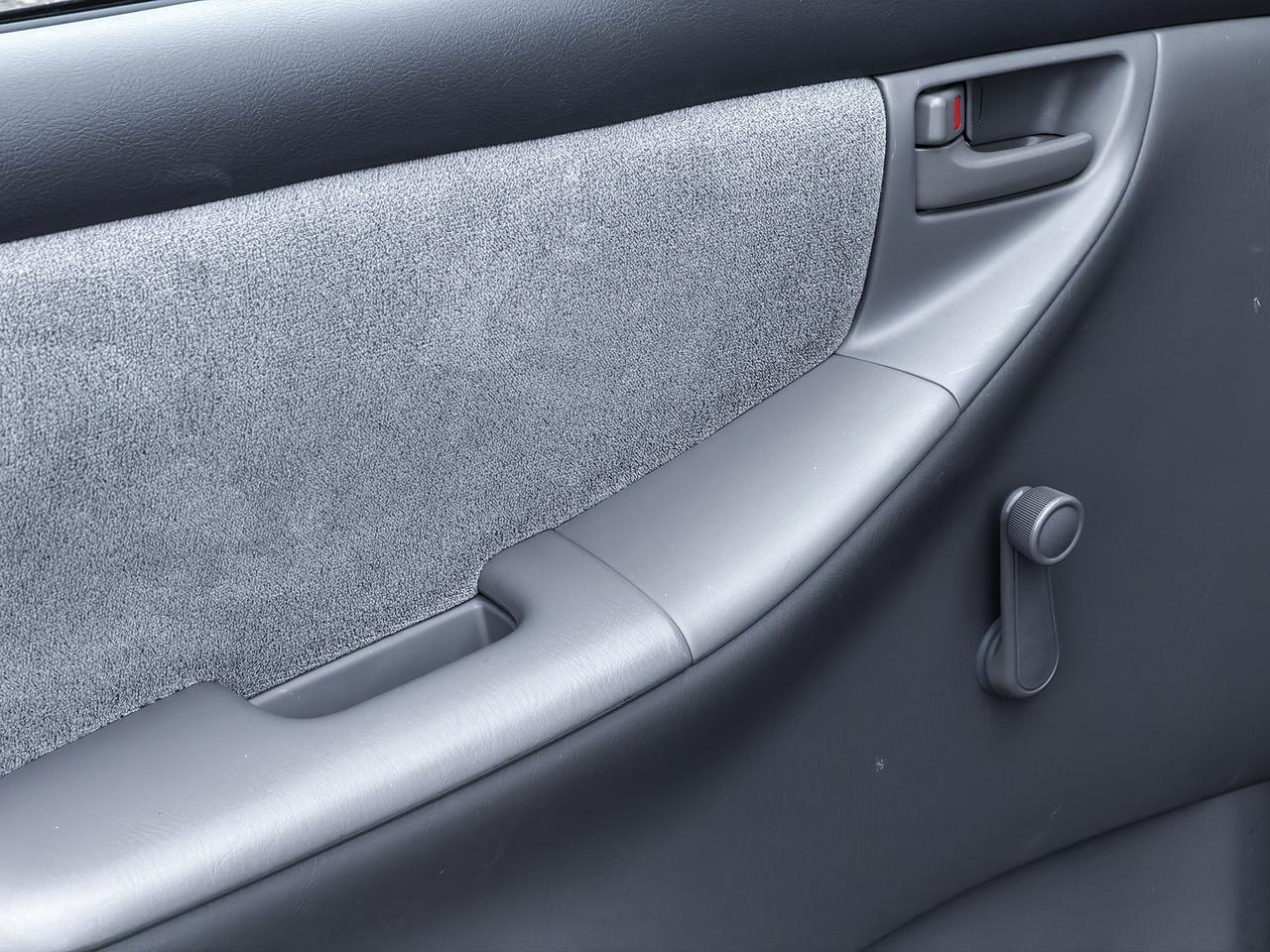 2004 Toyota Corolla CE Photo