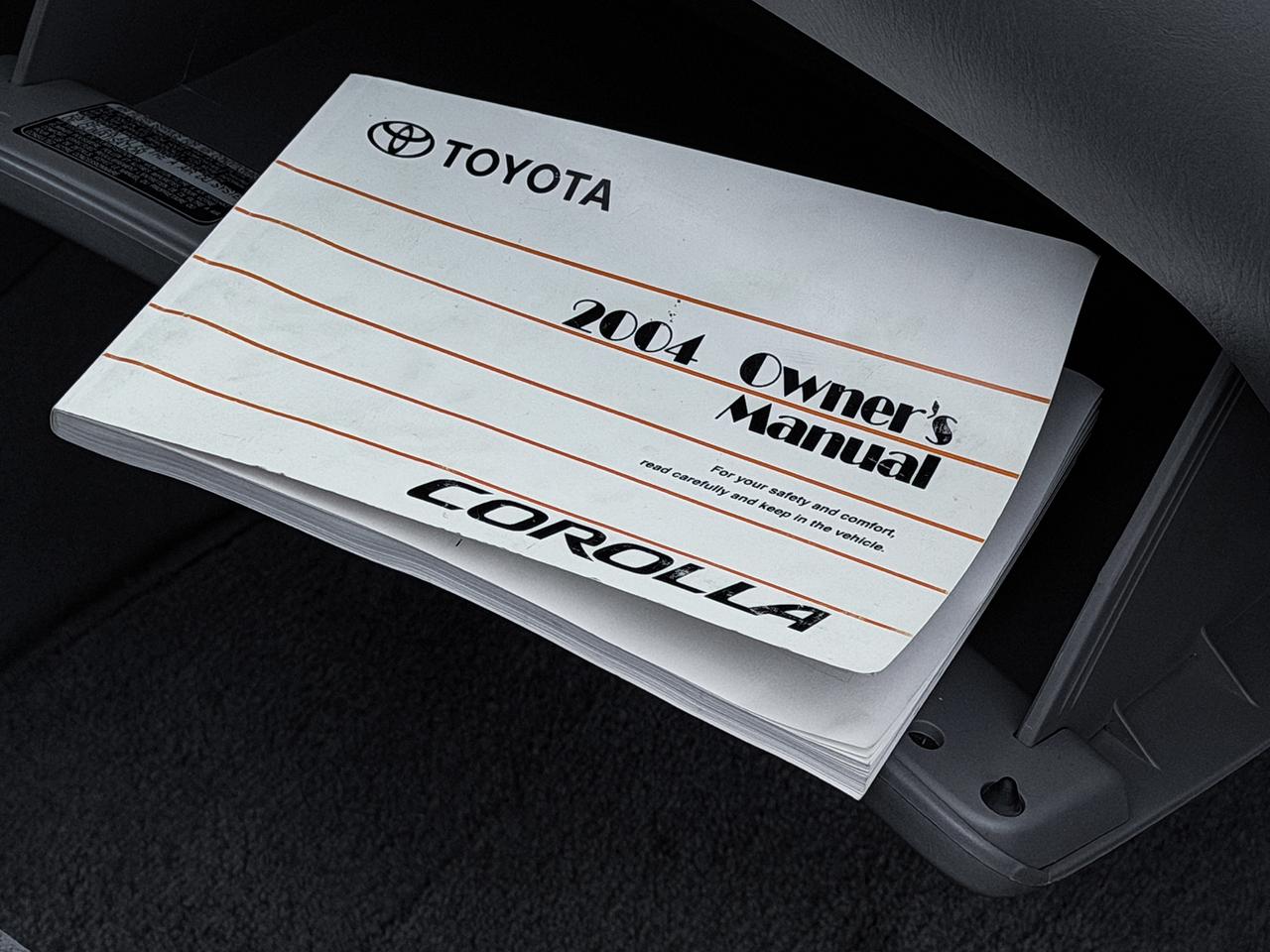 2004 Toyota Corolla CE Photo