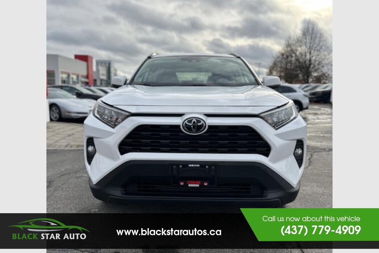 2021 Toyota RAV4 XLE Photo2