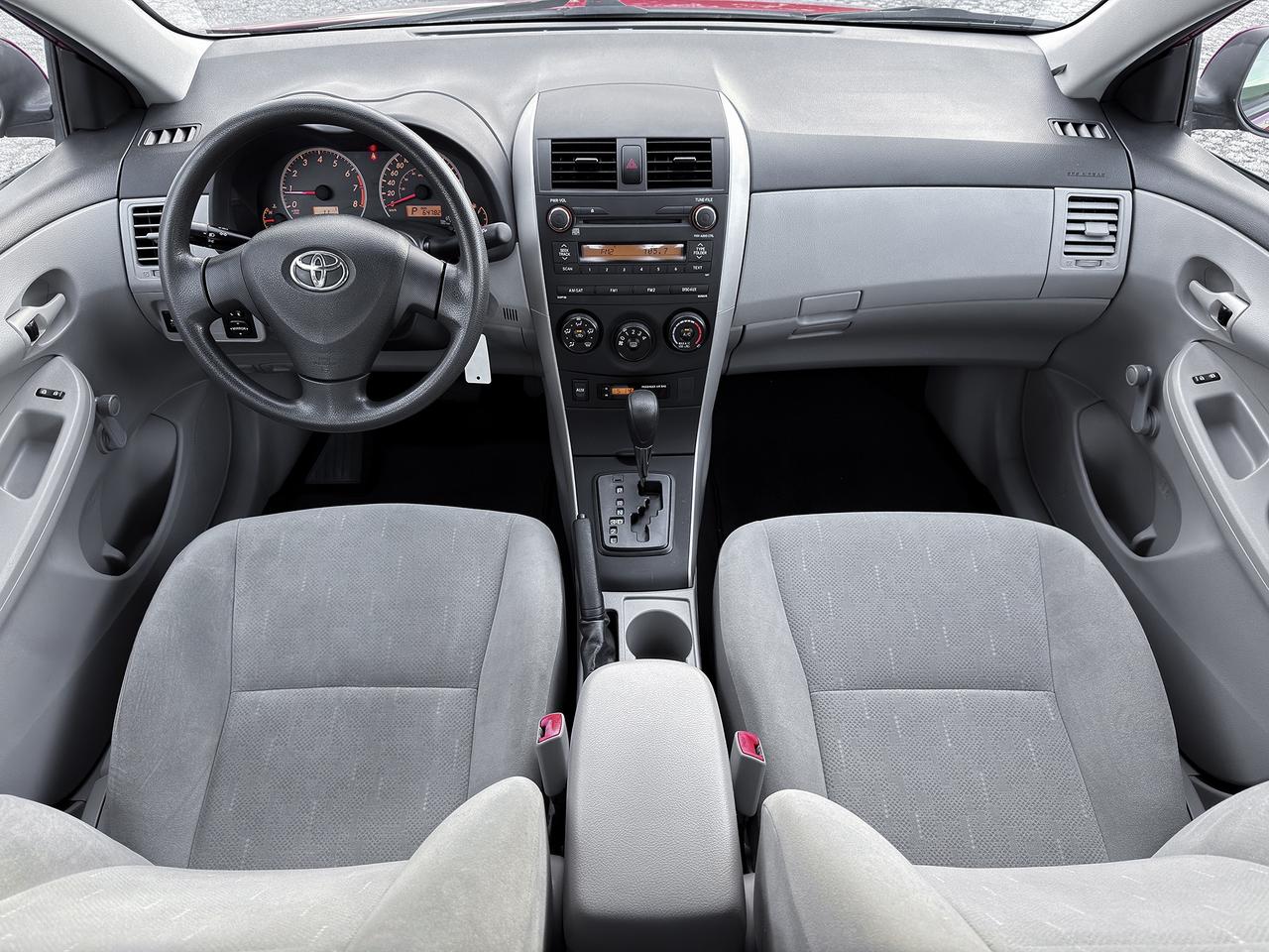 2011 Toyota Corolla CE Photo