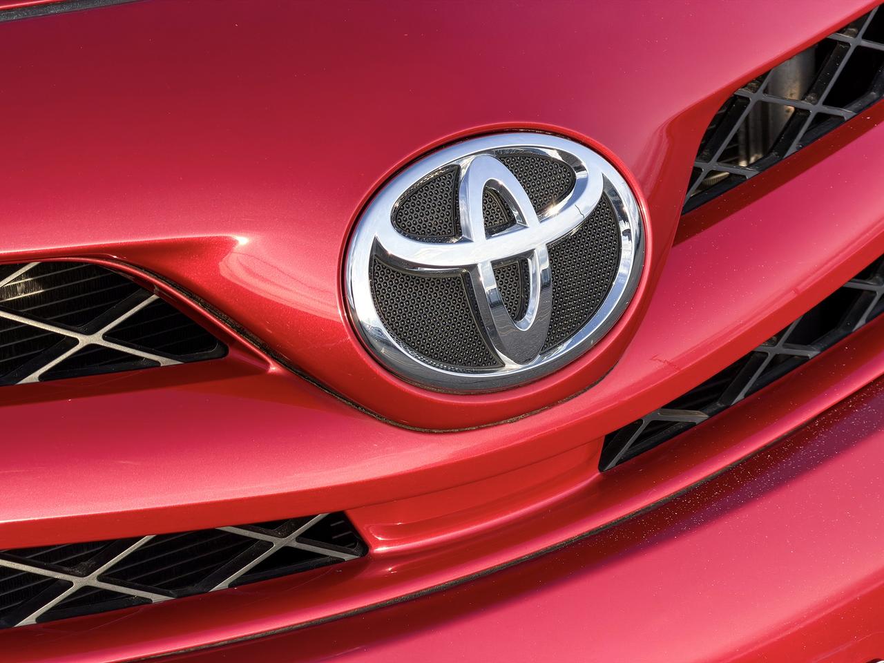 2011 Toyota Corolla CE Photo