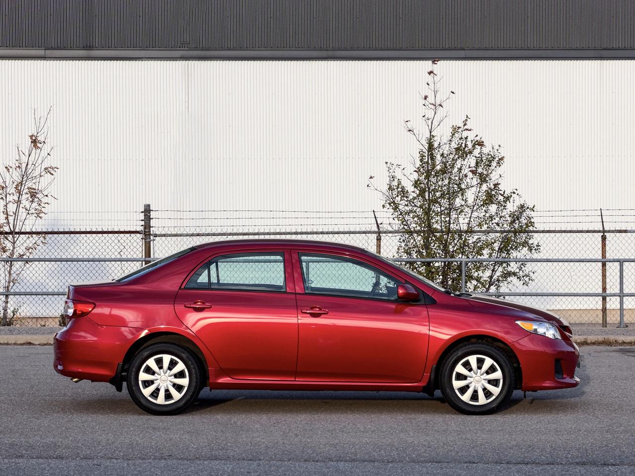 2011 Toyota Corolla CE Photo