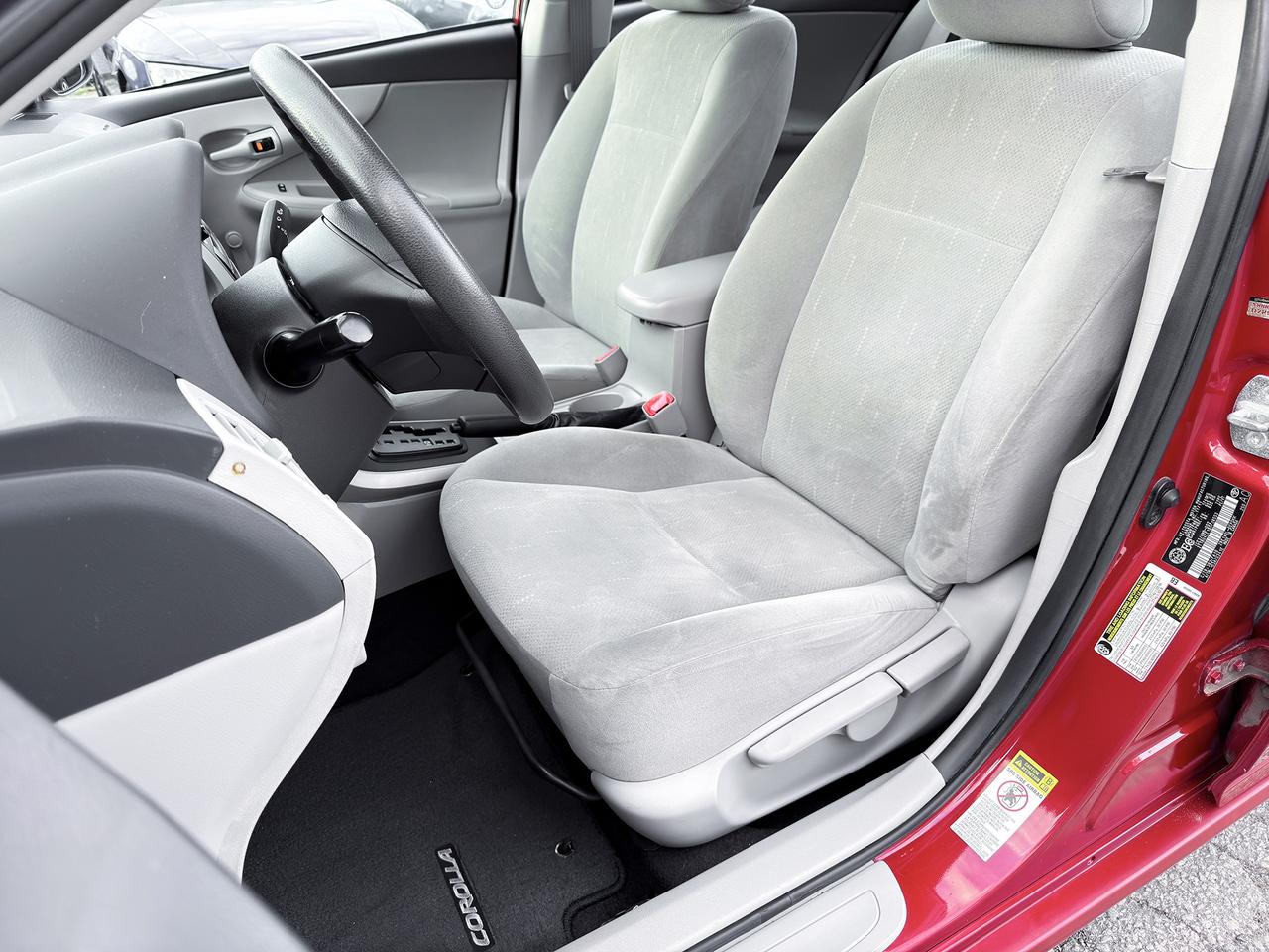 2011 Toyota Corolla CE Photo