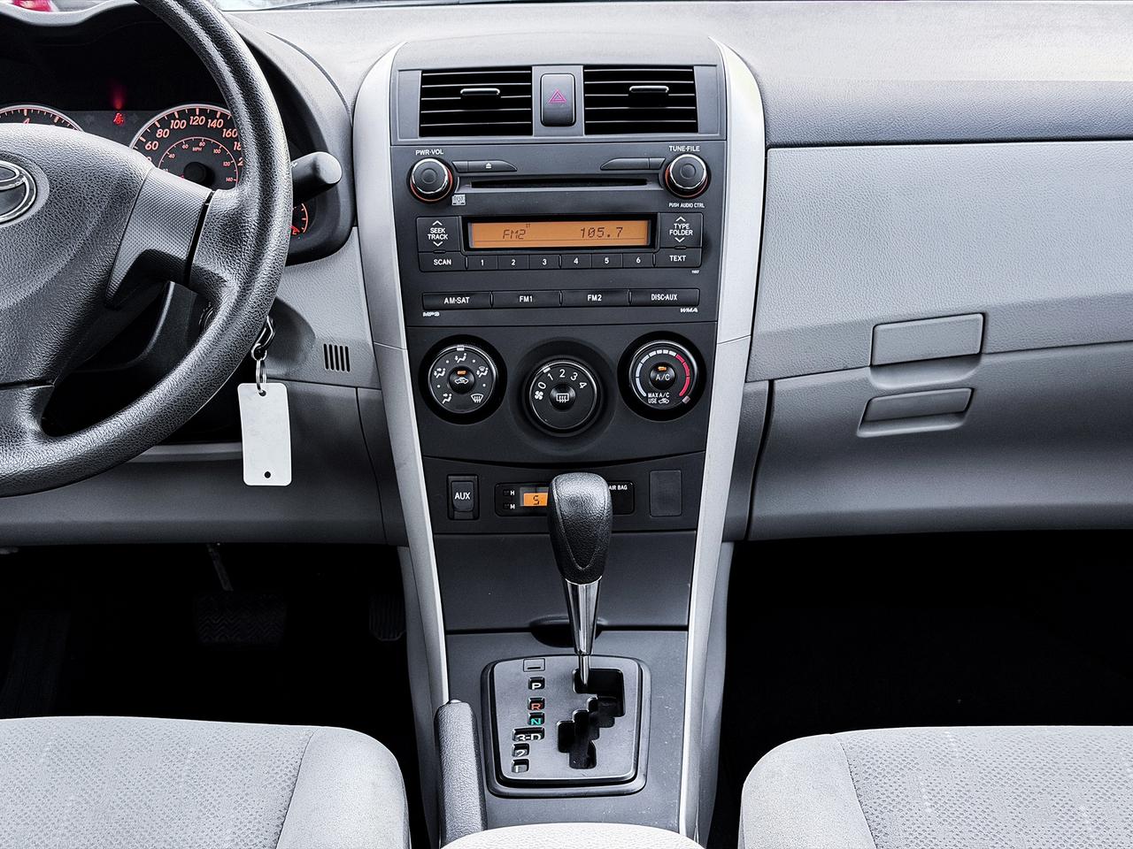 2011 Toyota Corolla CE Photo