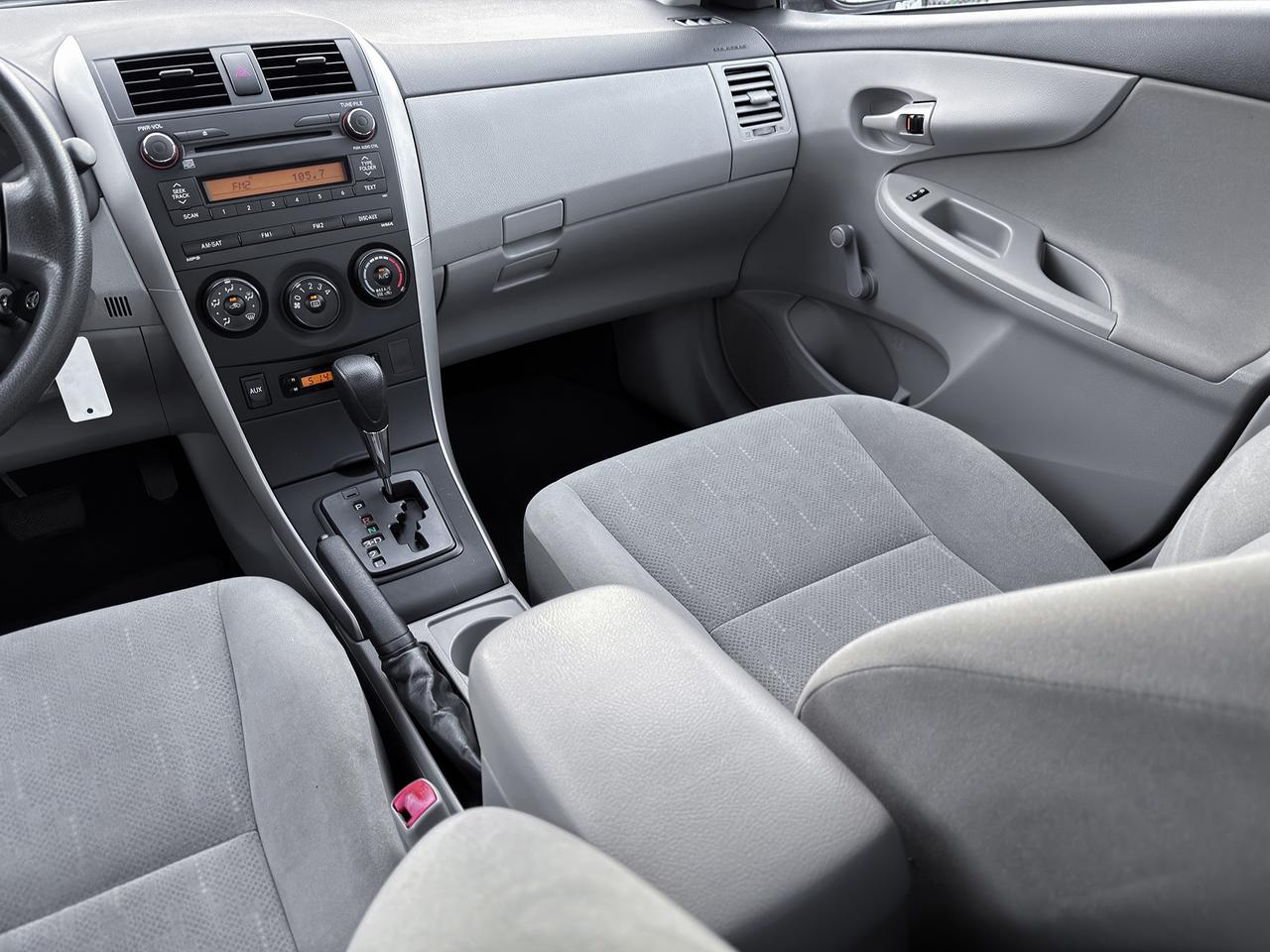 2011 Toyota Corolla CE Photo