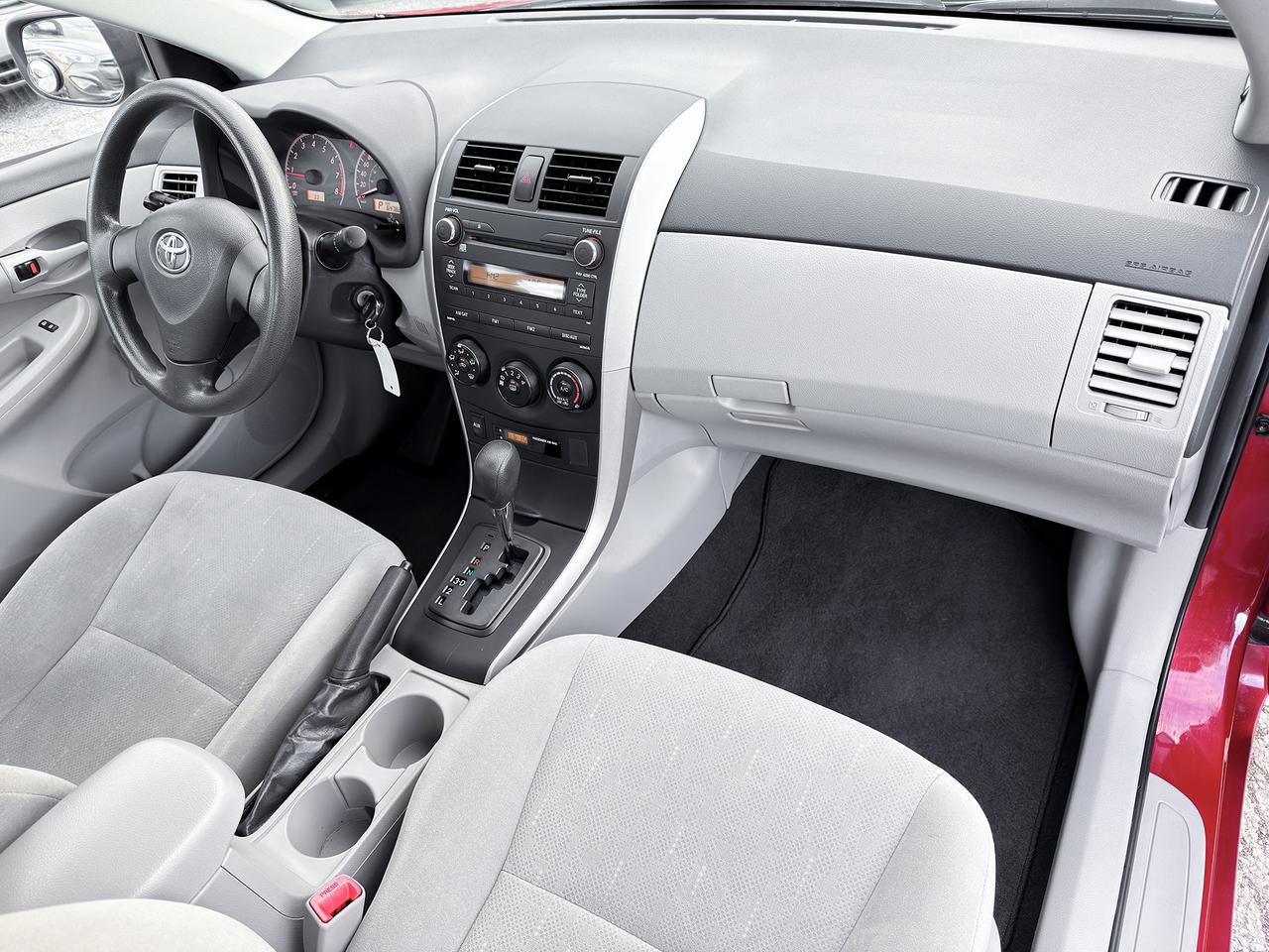 2011 Toyota Corolla CE Photo