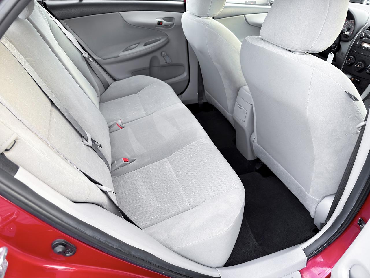 2011 Toyota Corolla CE Photo