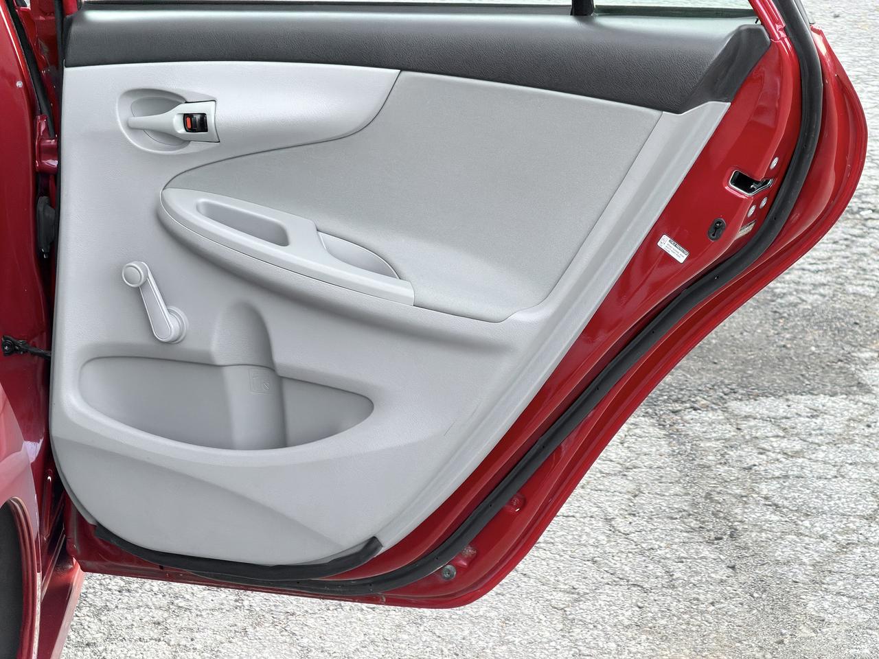 2011 Toyota Corolla CE Photo