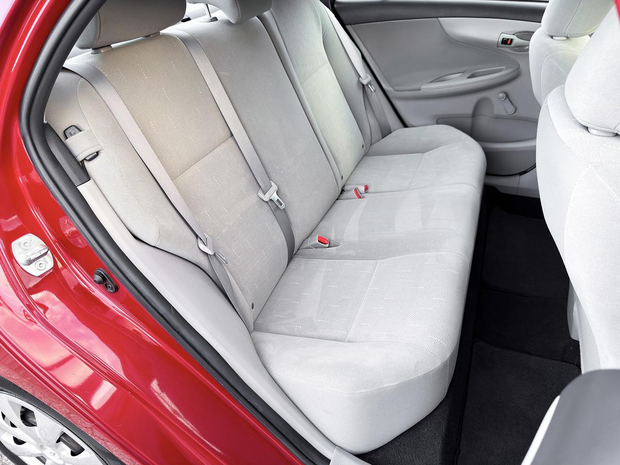 2011 Toyota Corolla CE Photo