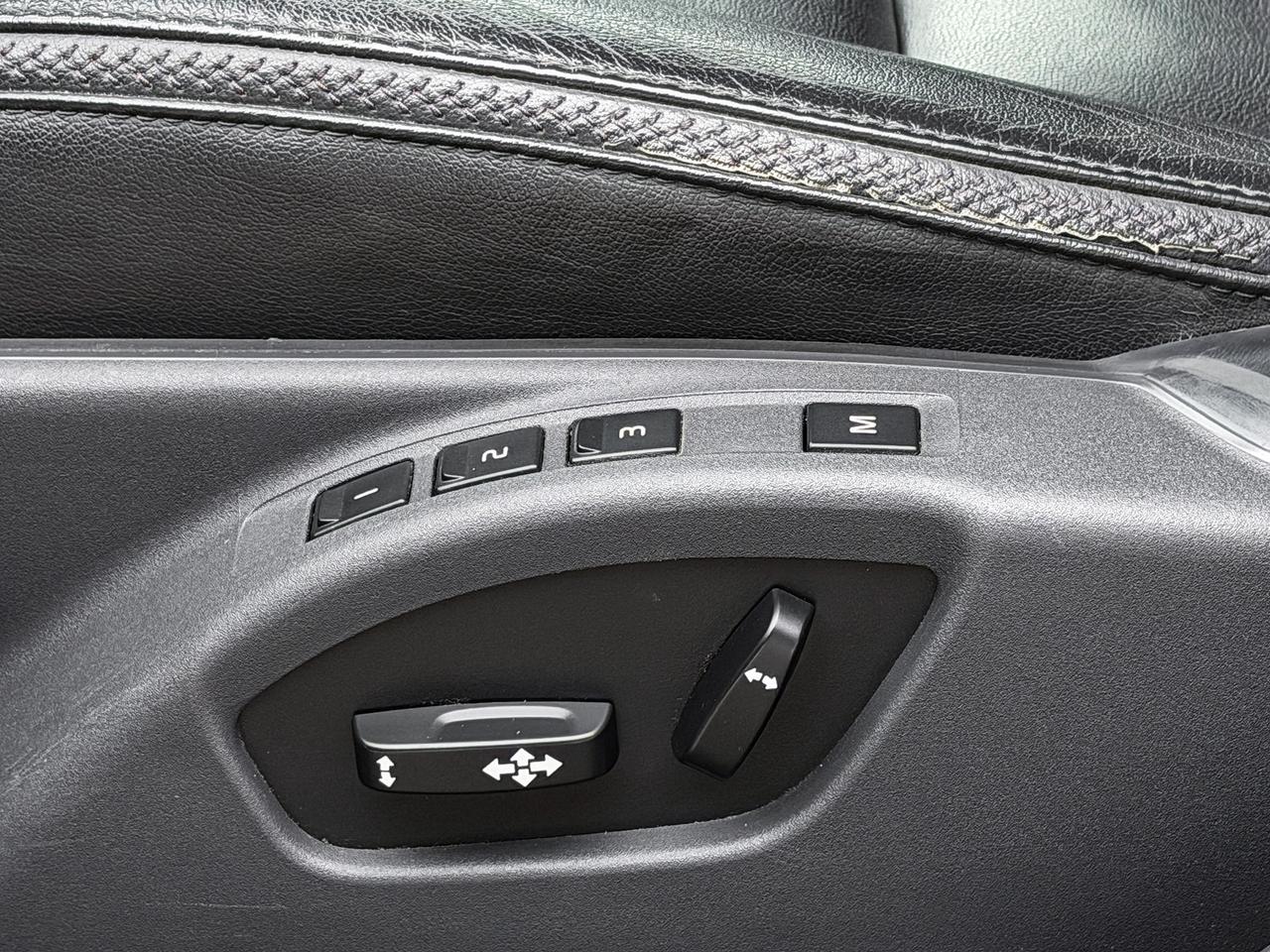 2015 Volvo XC70 3.0 T6 Premier+ AWD Photo