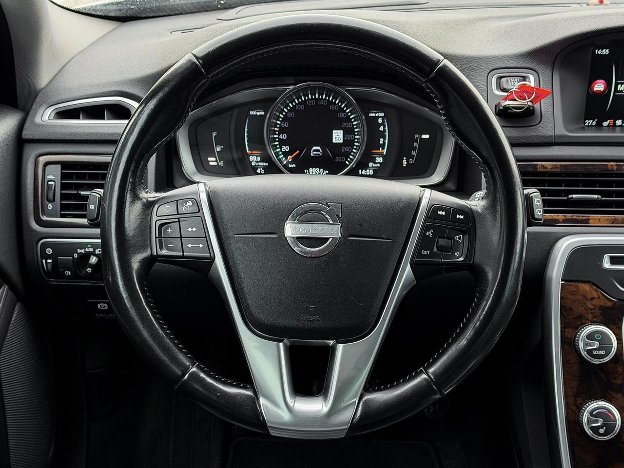 2015 Volvo XC70 3.0 T6 Premier+ AWD Photo