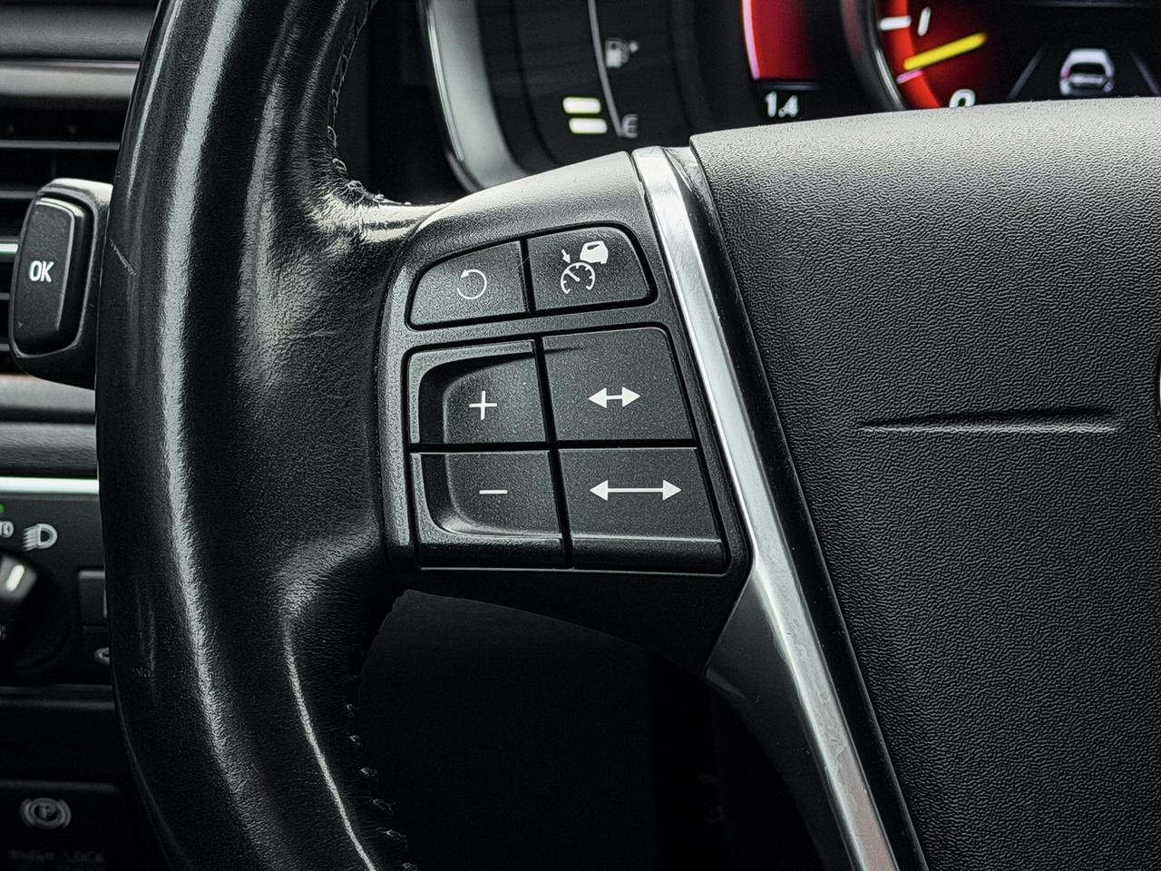 2015 Volvo XC70 3.0 T6 Premier+ AWD Photo