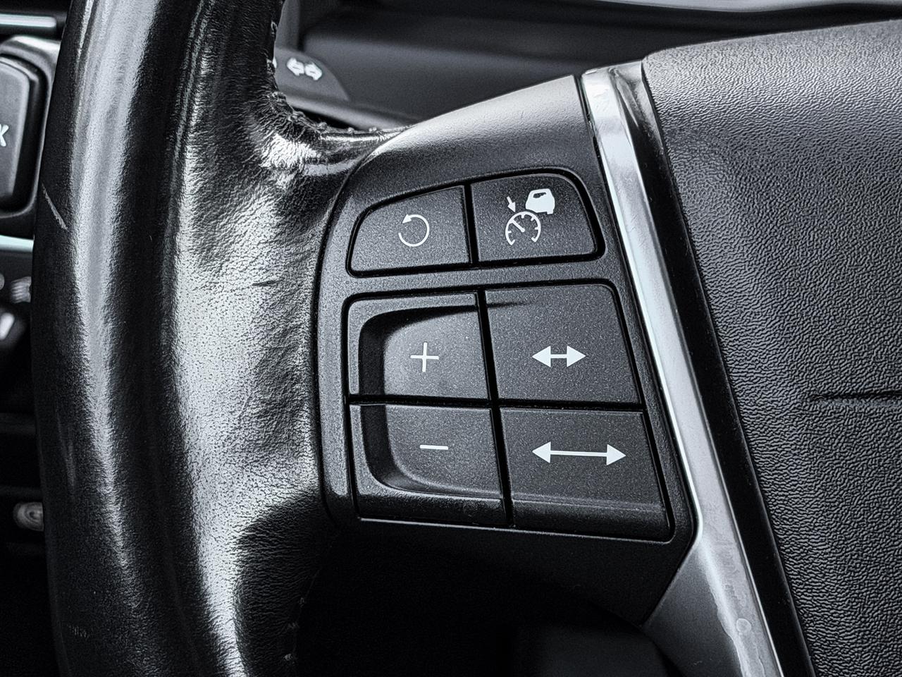 2015 Volvo XC70 3.0 T6 Premier+ AWD Photo