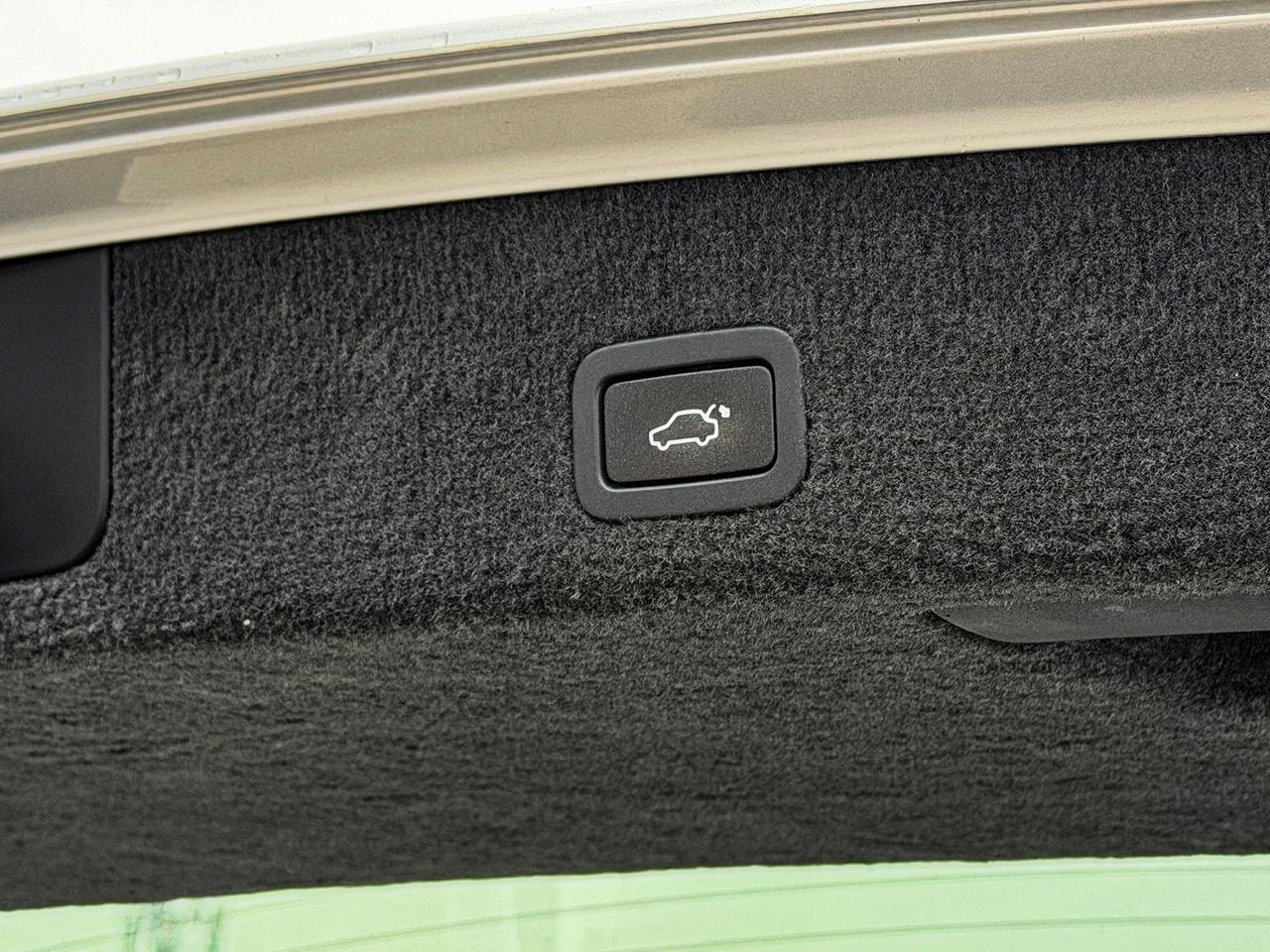 2015 Volvo XC70 3.0 T6 Premier+ AWD Photo