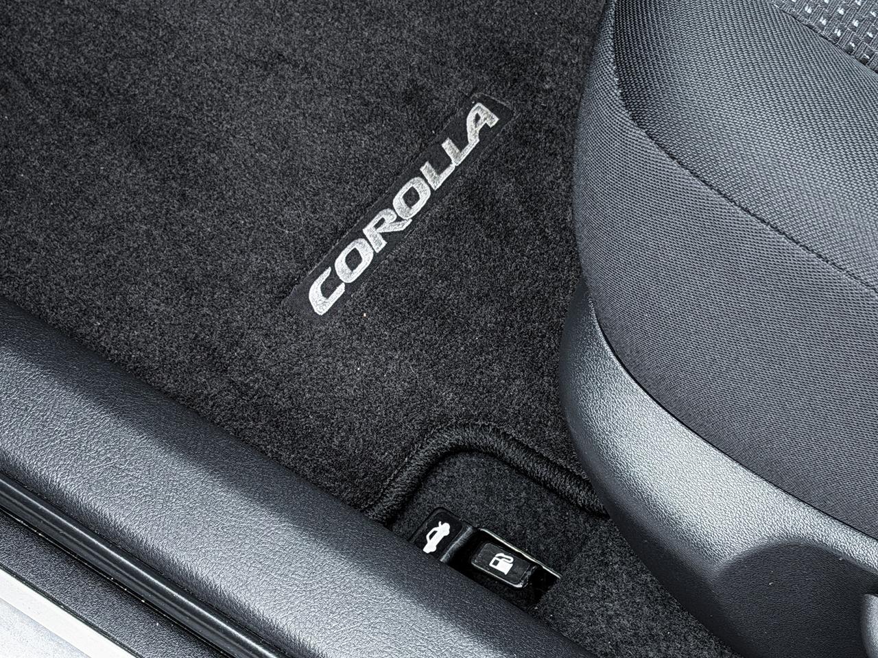 2009 Toyota Corolla S Photo