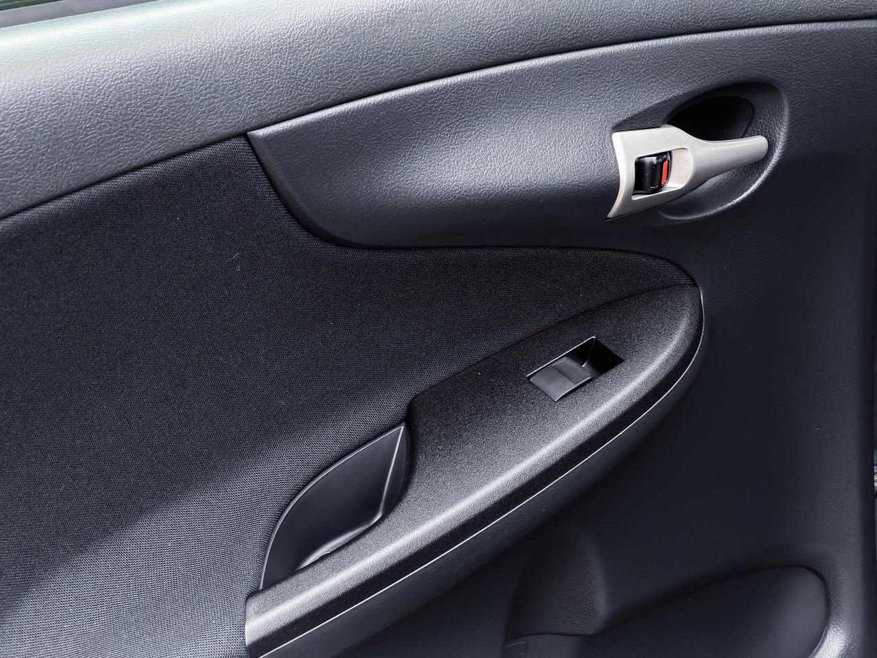 2009 Toyota Corolla S Photo