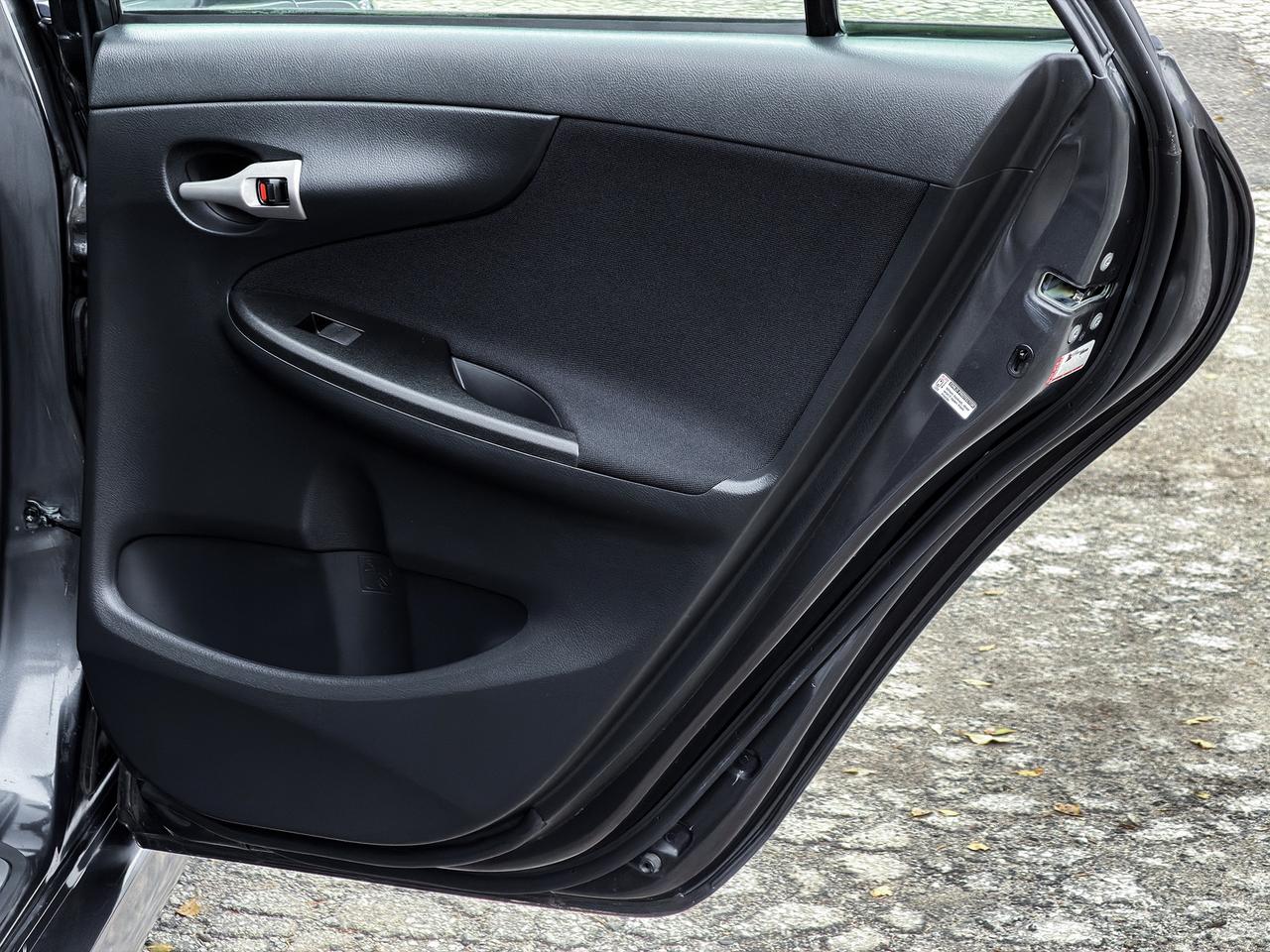 2009 Toyota Corolla S Photo