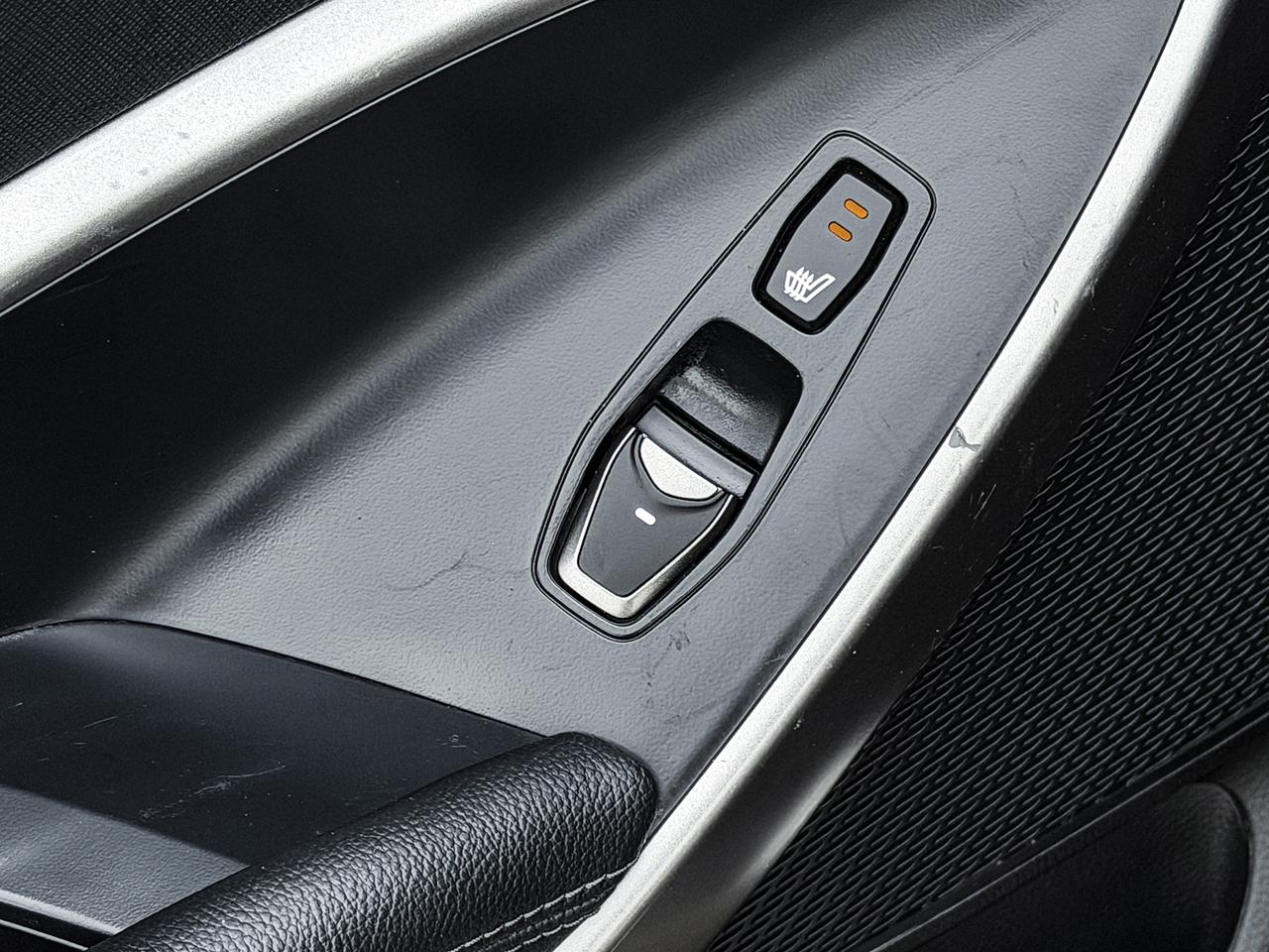 2016 Hyundai Santa Fe SPORT Photo