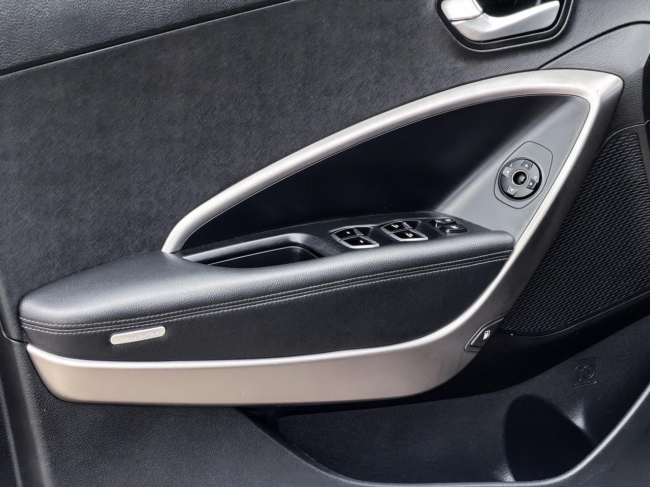 2016 Hyundai Santa Fe SPORT Photo