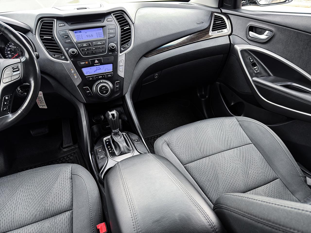 2016 Hyundai Santa Fe SPORT Photo