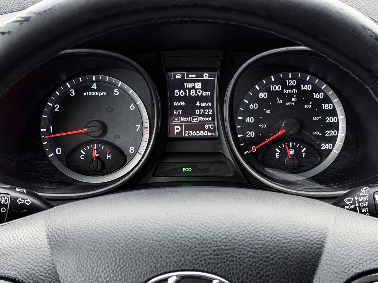 2016 Hyundai Santa Fe SPORT Photo