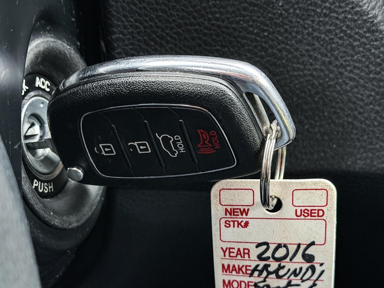 2016 Hyundai Santa Fe SPORT Photo