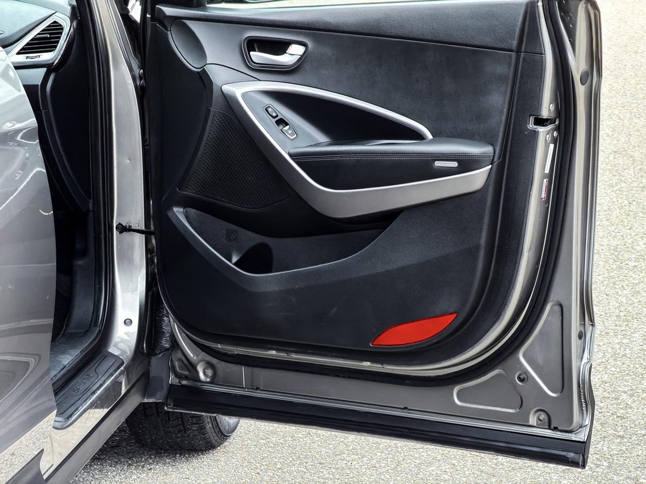 2016 Hyundai Santa Fe SPORT Photo