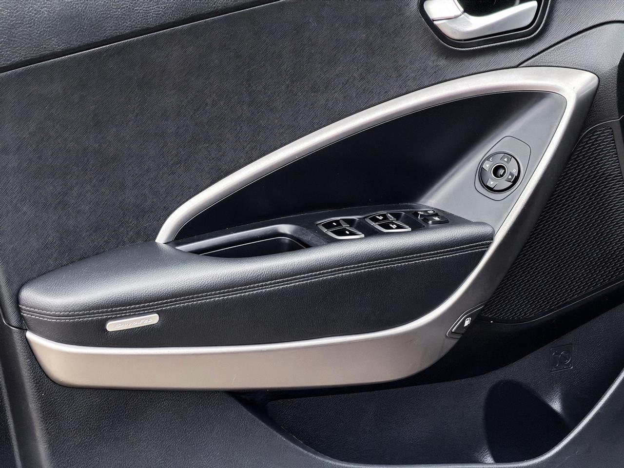 2016 Hyundai Santa Fe SPORT Photo