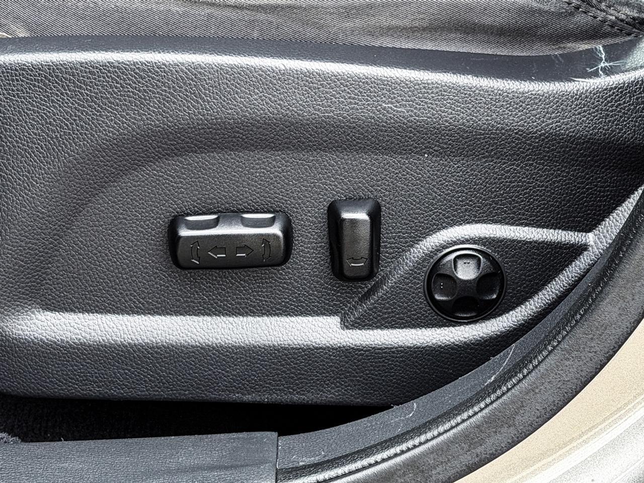 2016 Hyundai Santa Fe SPORT Photo