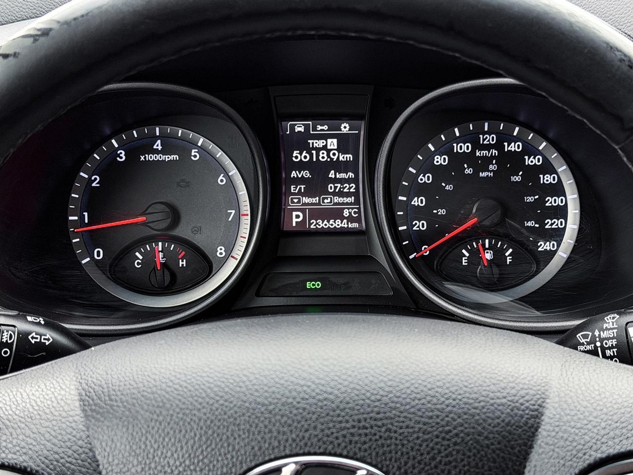 2016 Hyundai Santa Fe SPORT Photo