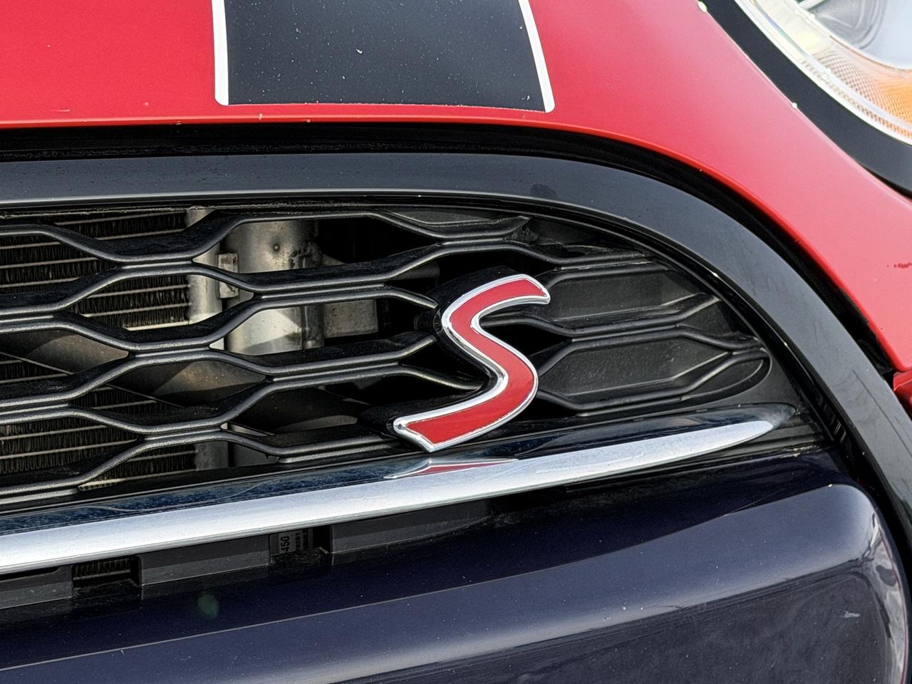 2016 MINI Cooper S w/Tech Pkg. Photo