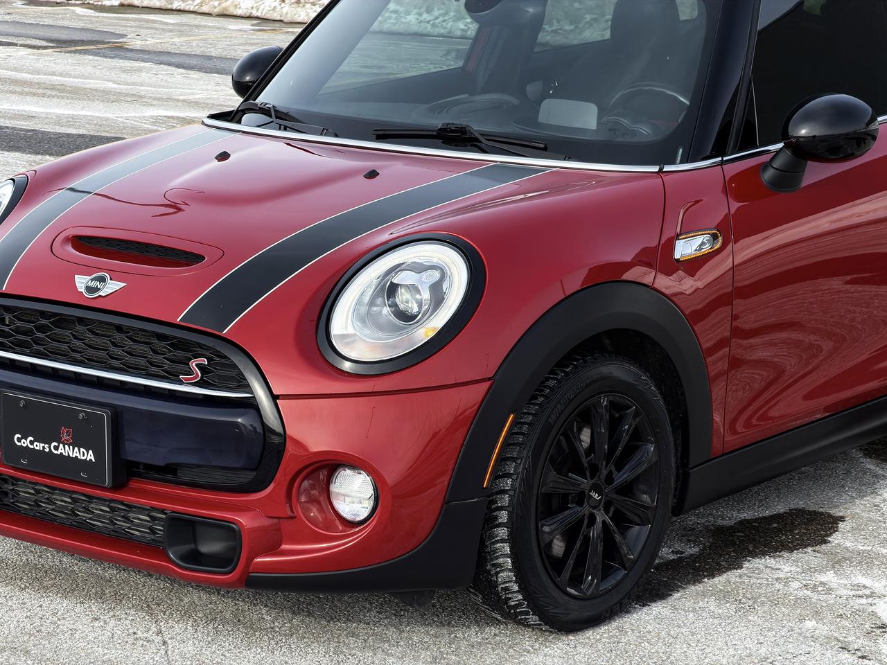 2016 MINI Cooper S w/Tech Pkg. Photo