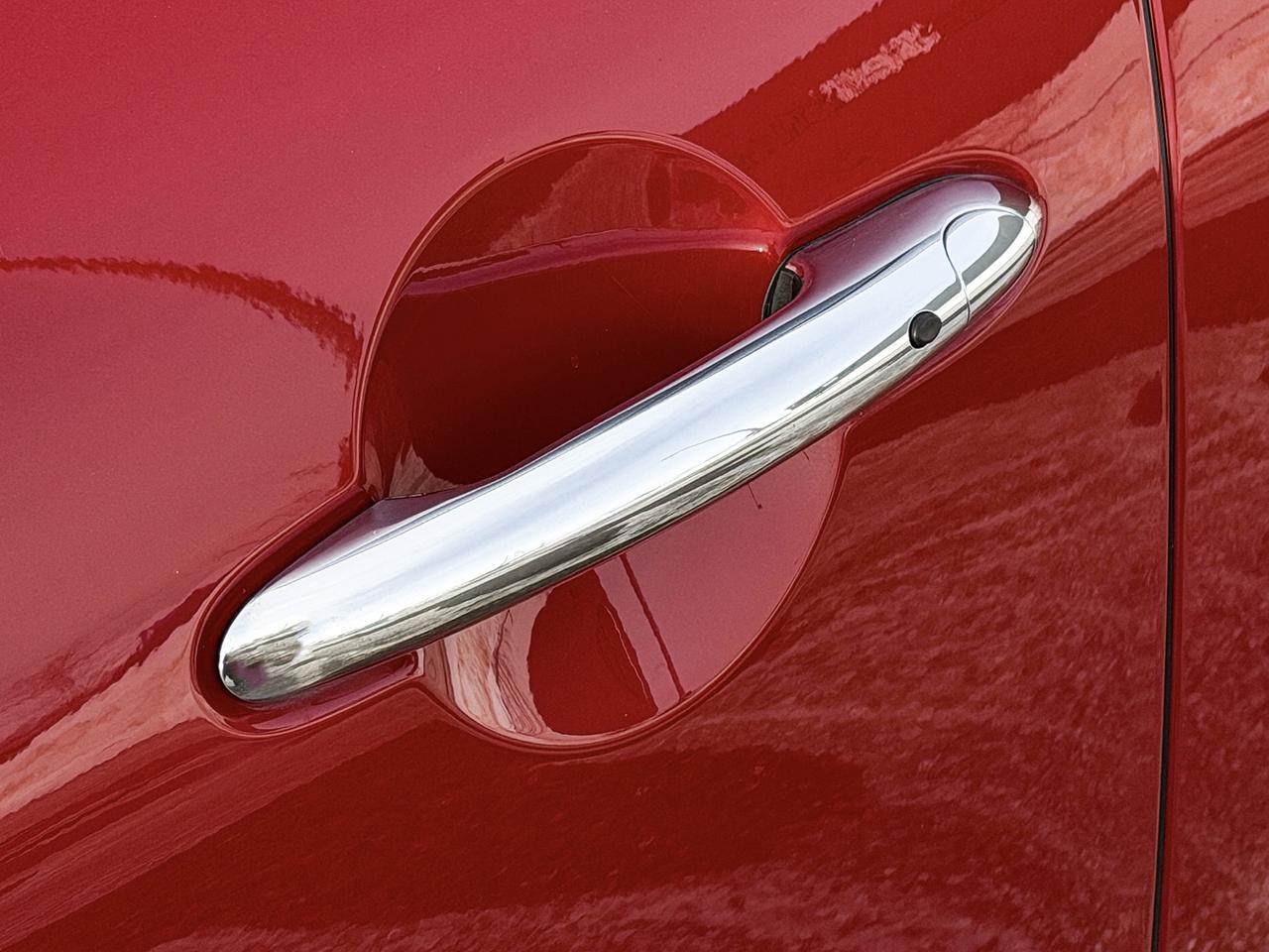 2016 MINI Cooper S w/Tech Pkg. Photo