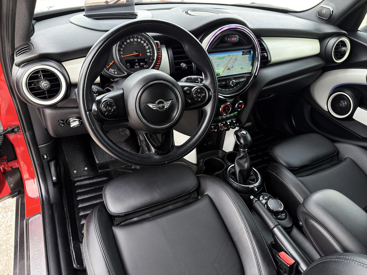 2016 MINI Cooper S w/Tech Pkg. Photo