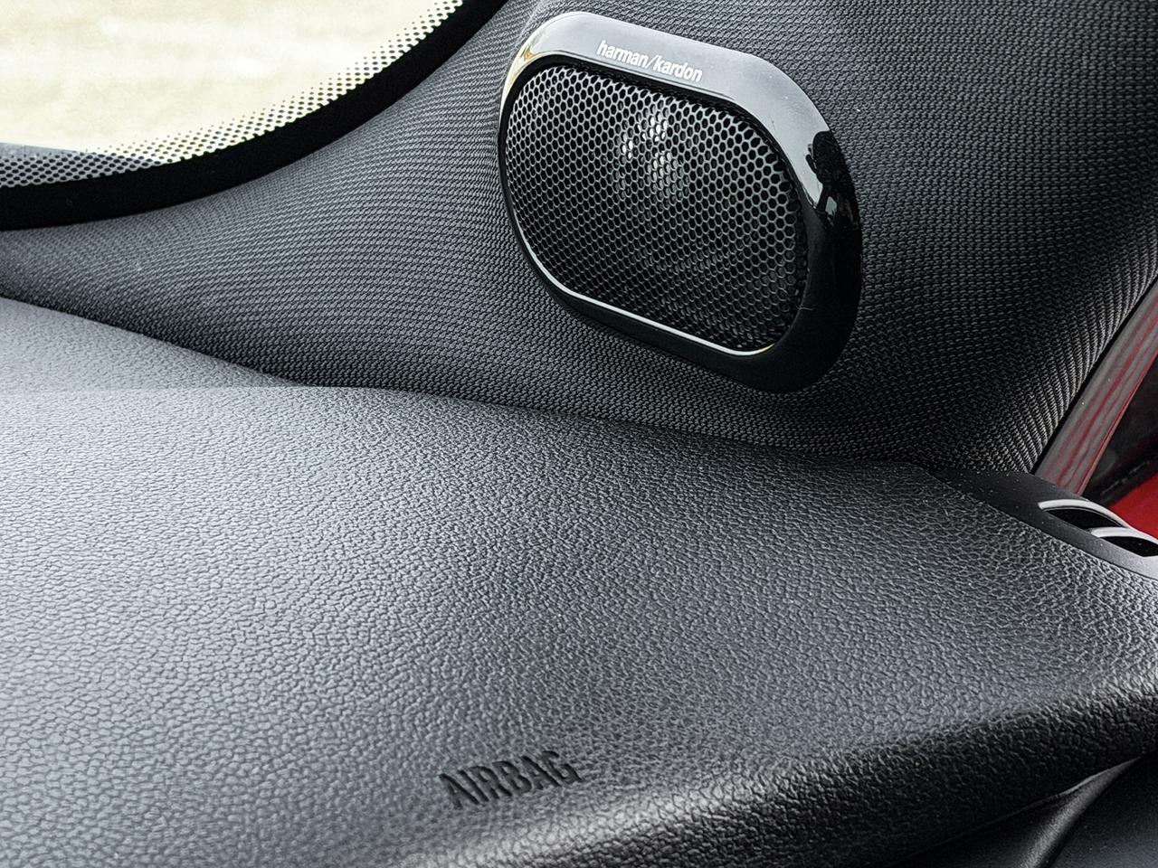 2016 MINI Cooper S w/Tech Pkg. Photo