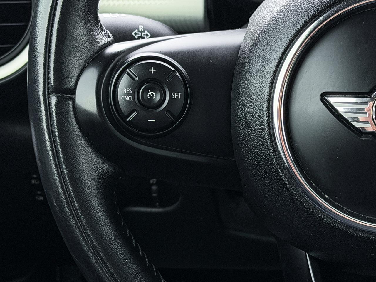 2016 MINI Cooper S w/Tech Pkg. Photo