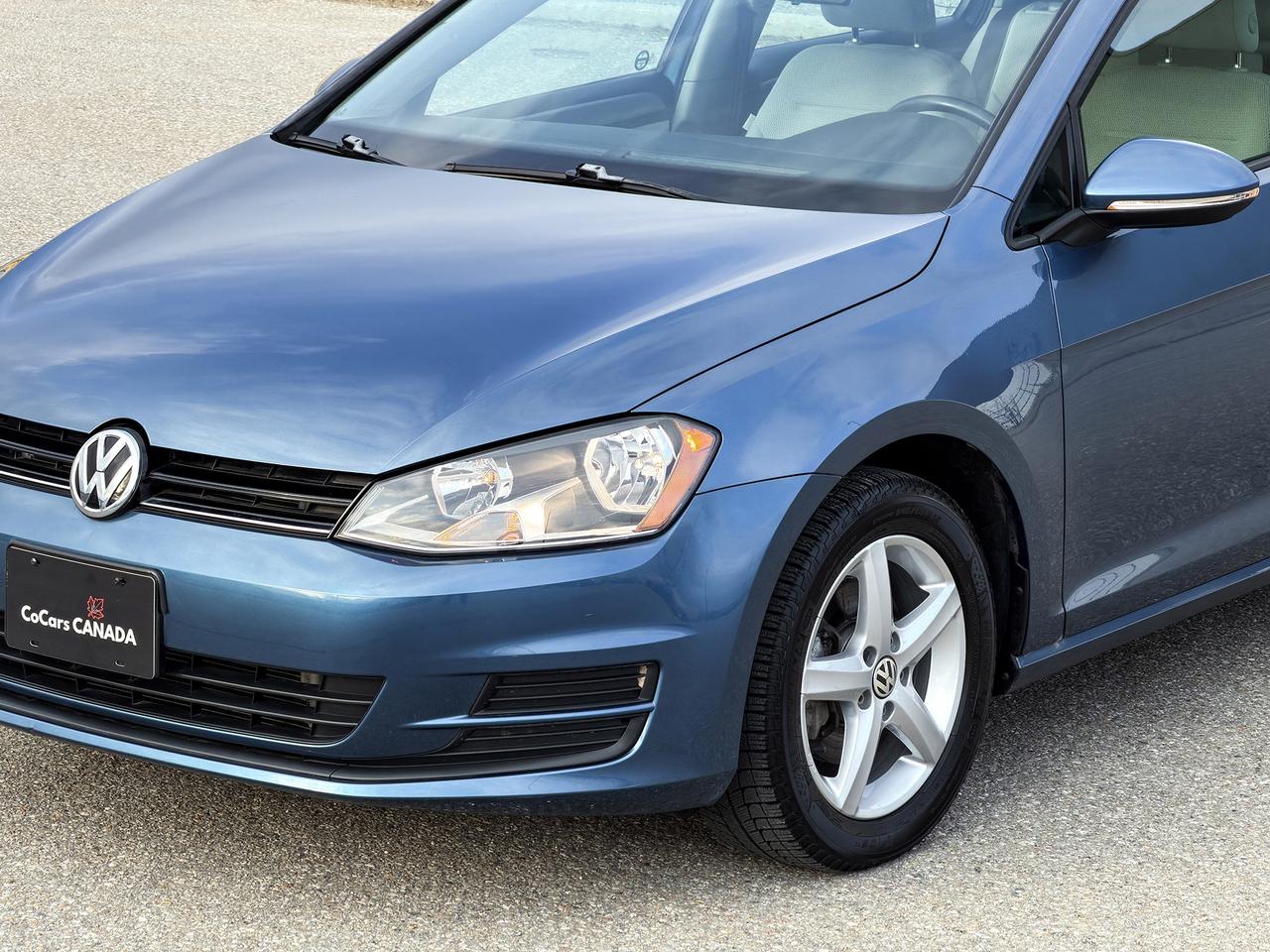 2015 Volkswagen Golf TRENDLINE Photo