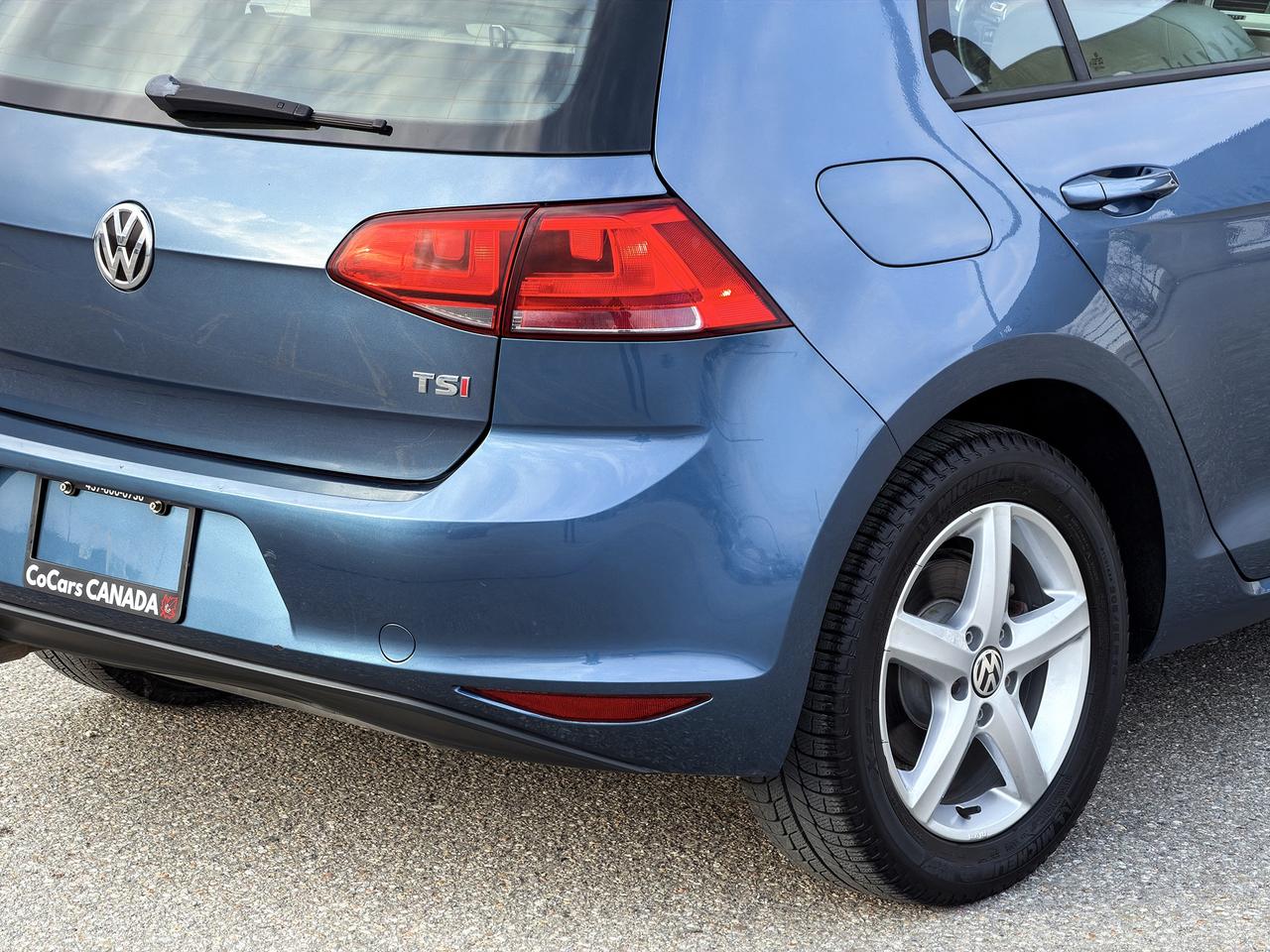 2015 Volkswagen Golf TRENDLINE Photo