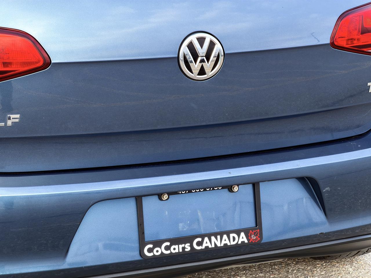 2015 Volkswagen Golf TRENDLINE Photo