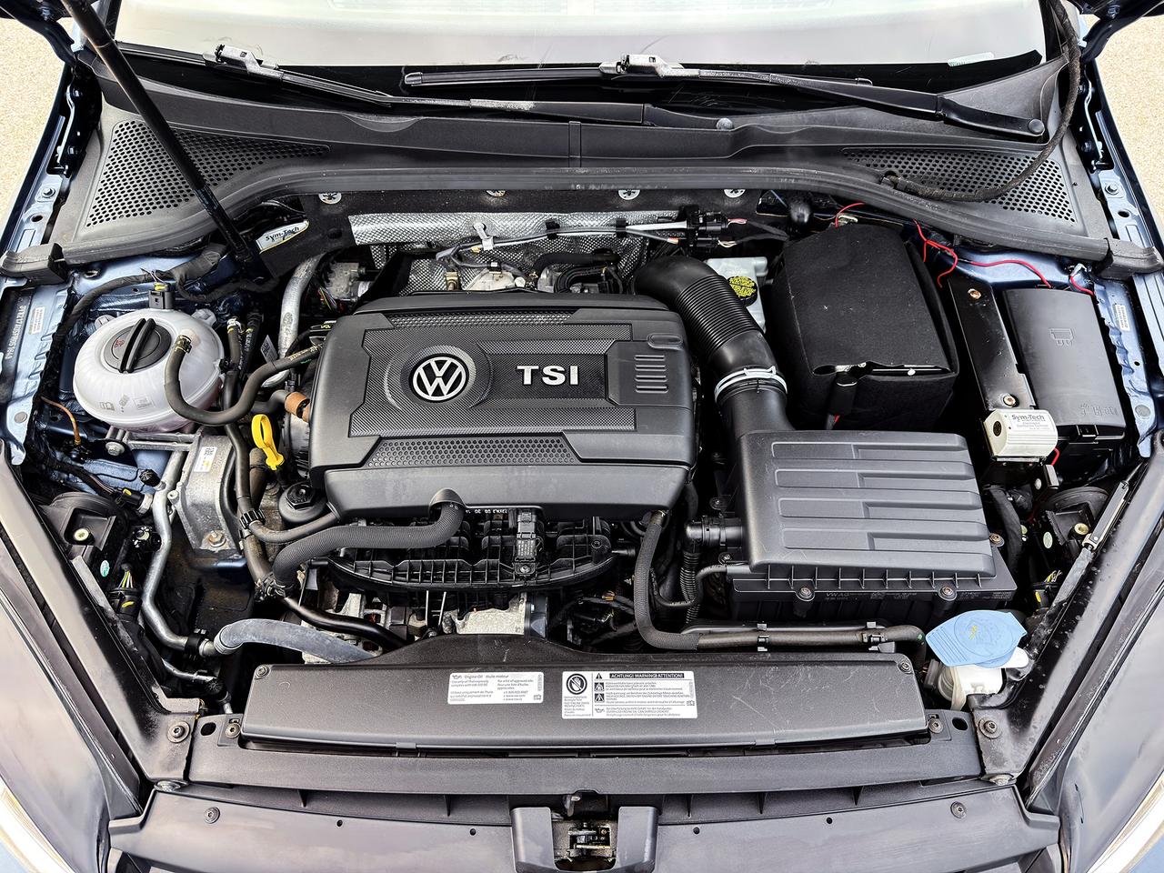 2015 Volkswagen Golf TRENDLINE Photo