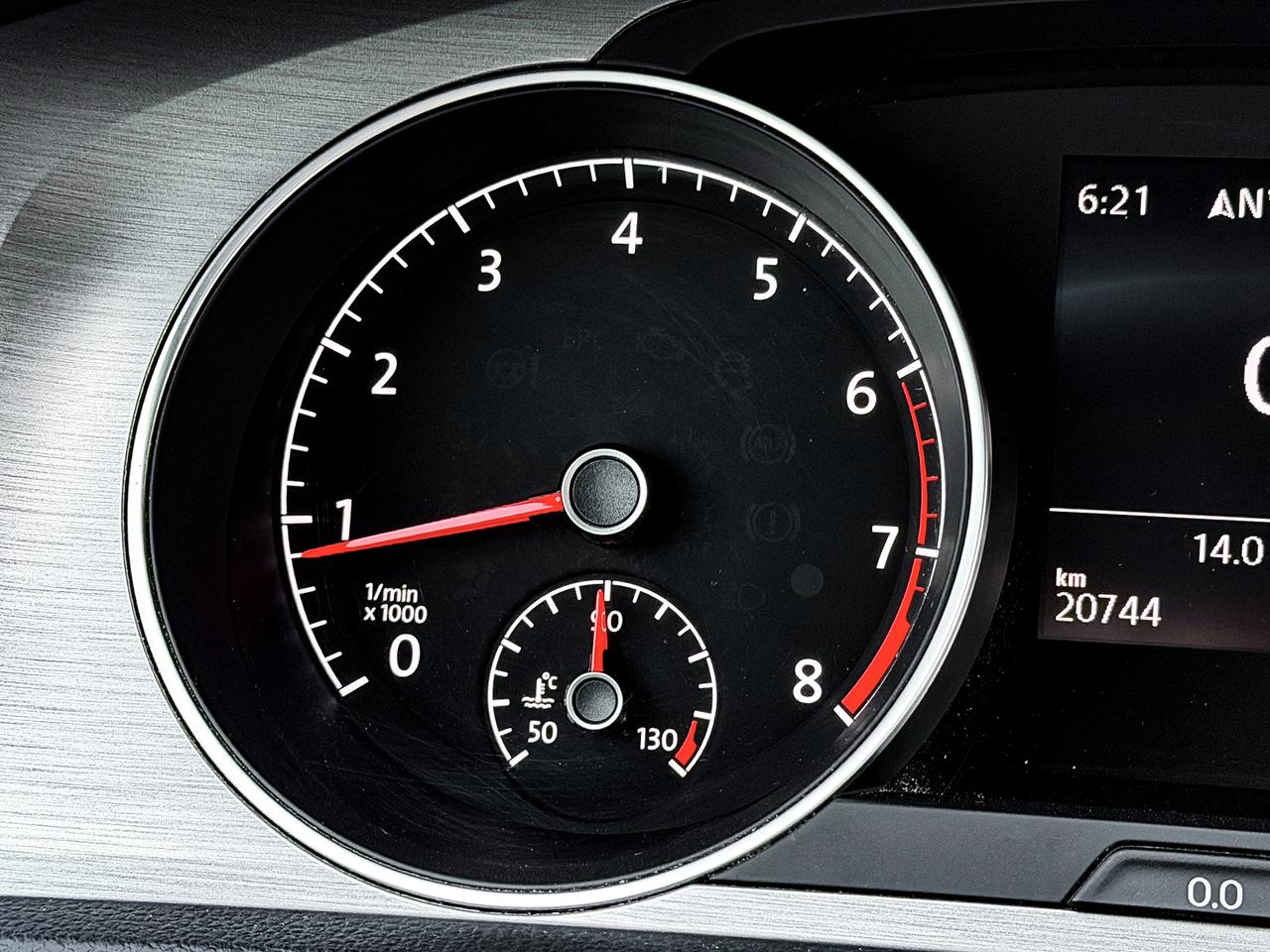 2015 Volkswagen Golf TRENDLINE Photo