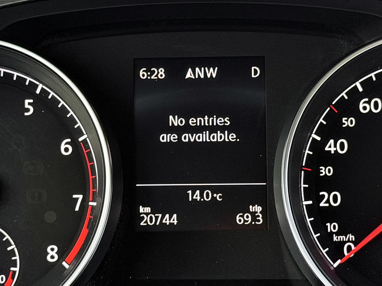 2015 Volkswagen Golf TRENDLINE Photo