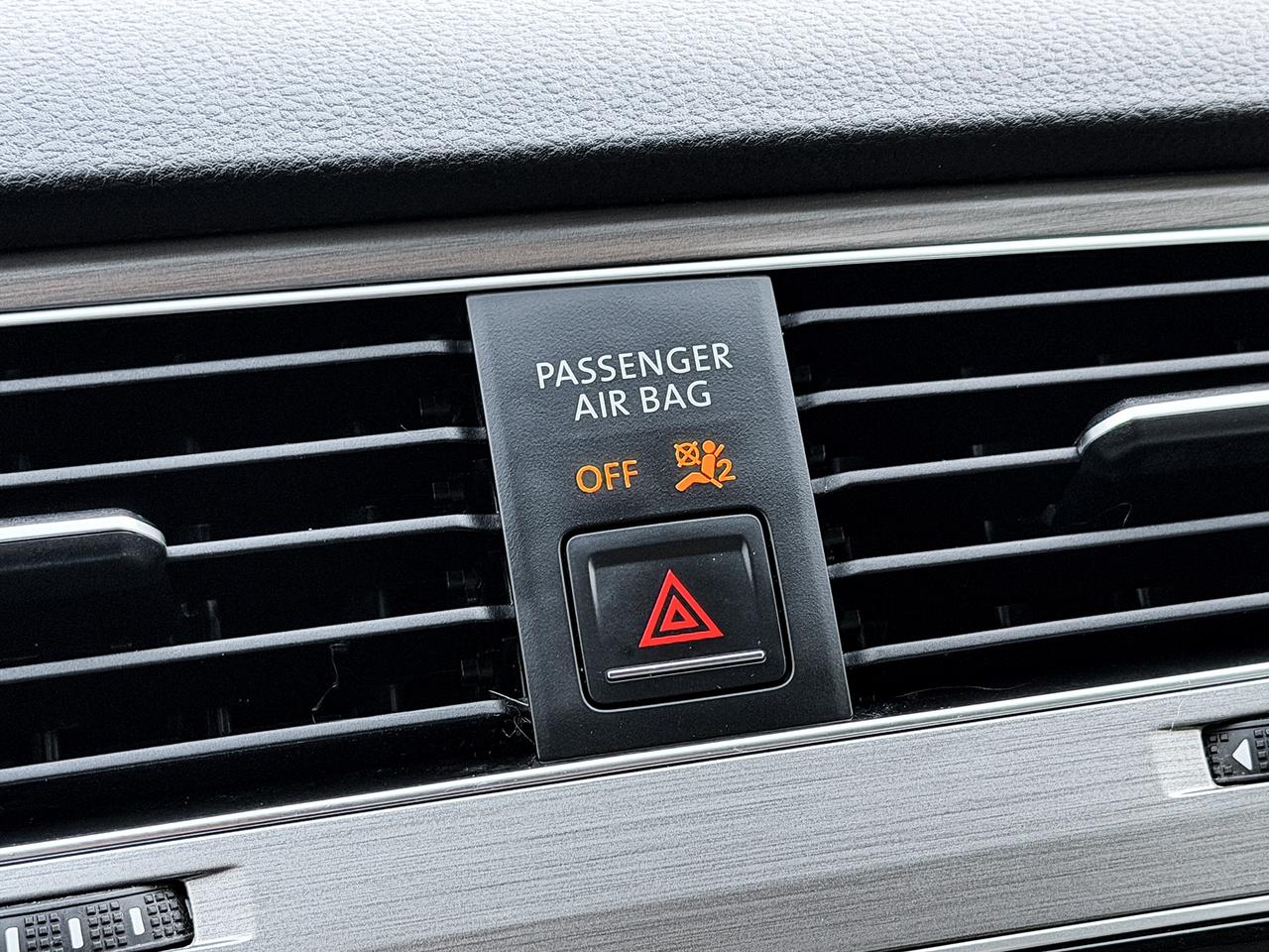 2015 Volkswagen Golf TRENDLINE Photo