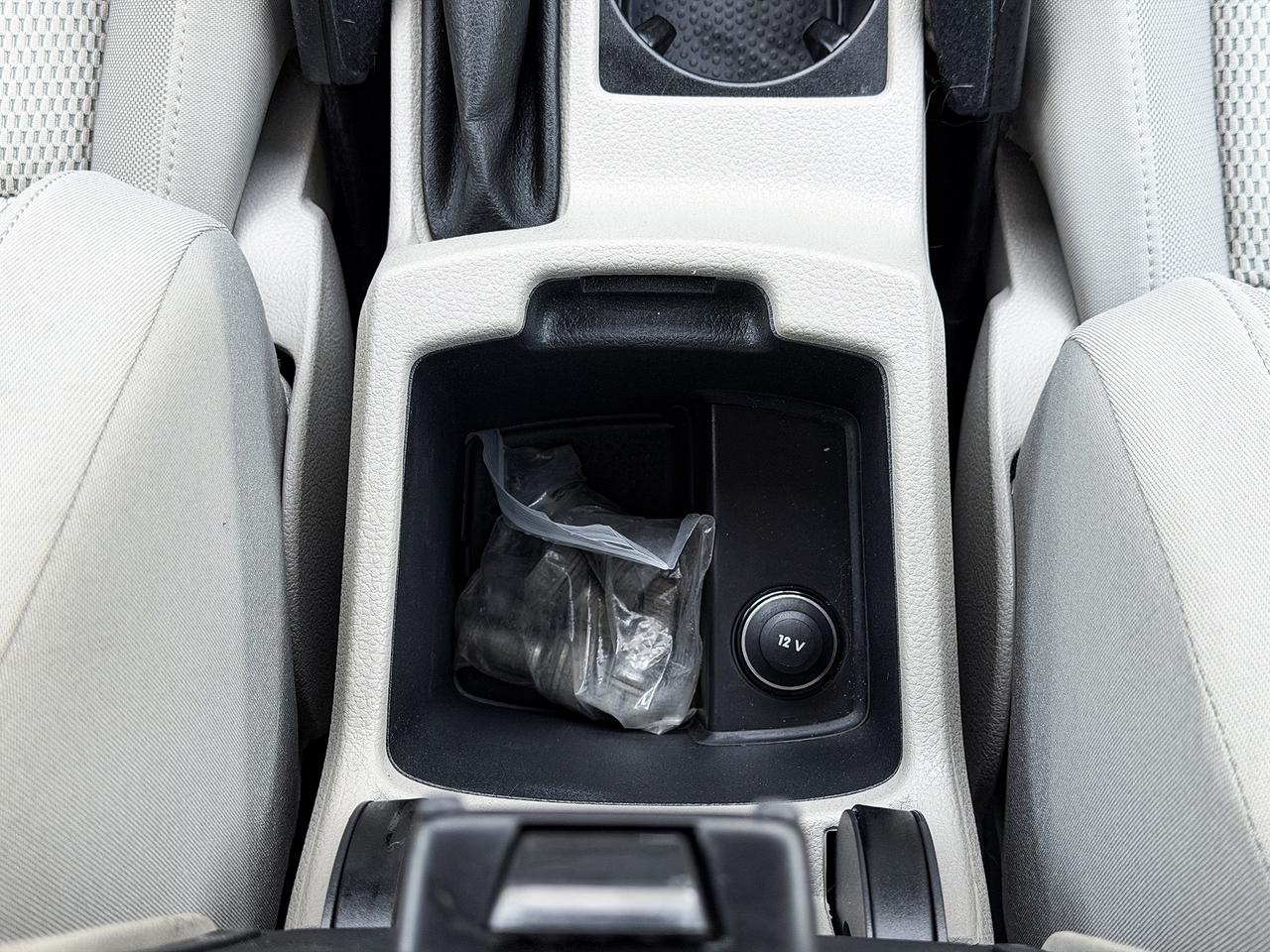 2015 Volkswagen Golf TRENDLINE Photo