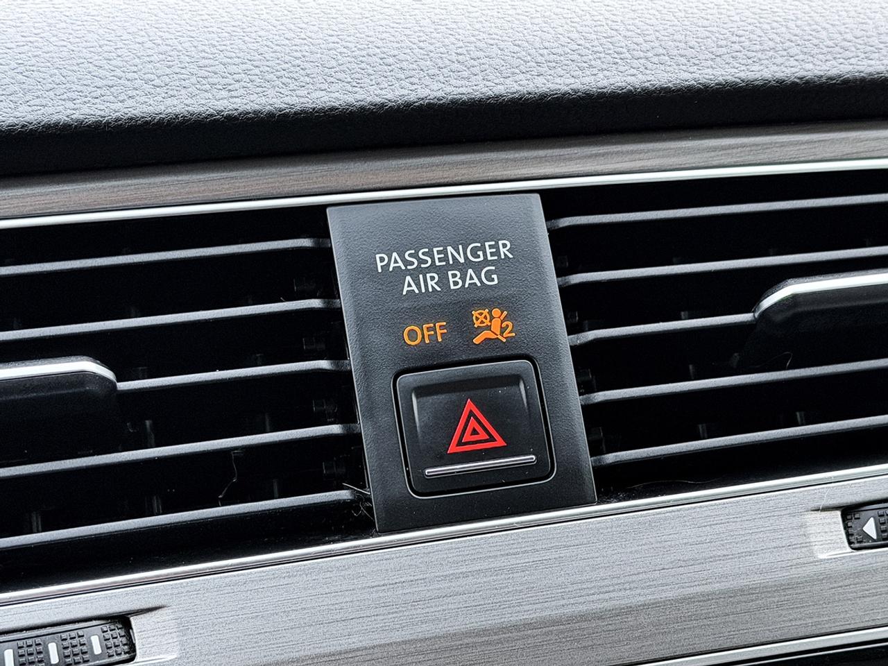 2015 Volkswagen Golf TRENDLINE Photo