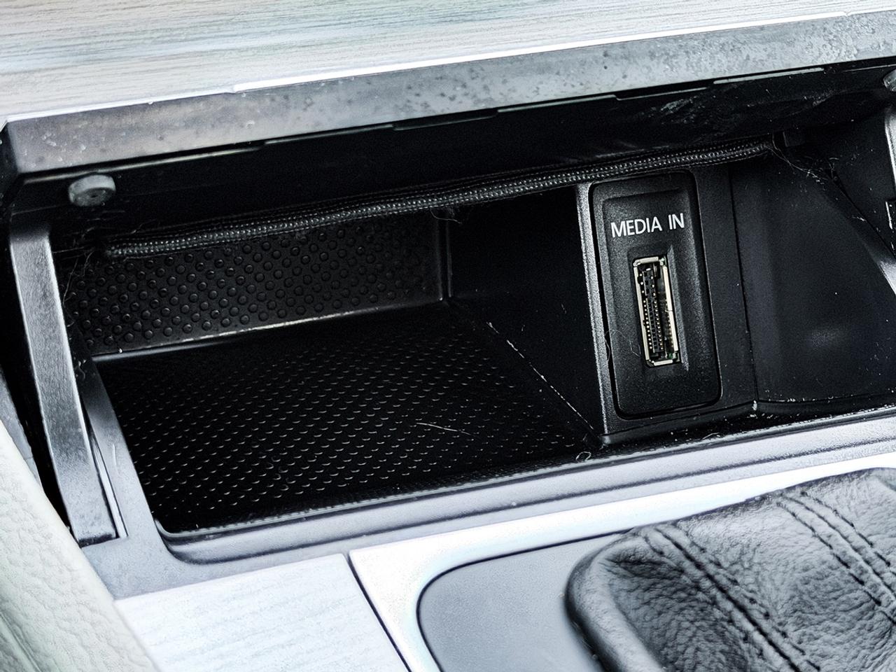 2015 Volkswagen Golf TRENDLINE Photo