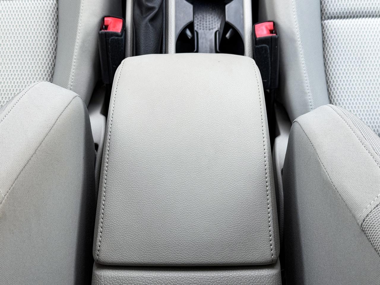 2015 Volkswagen Golf TRENDLINE Photo