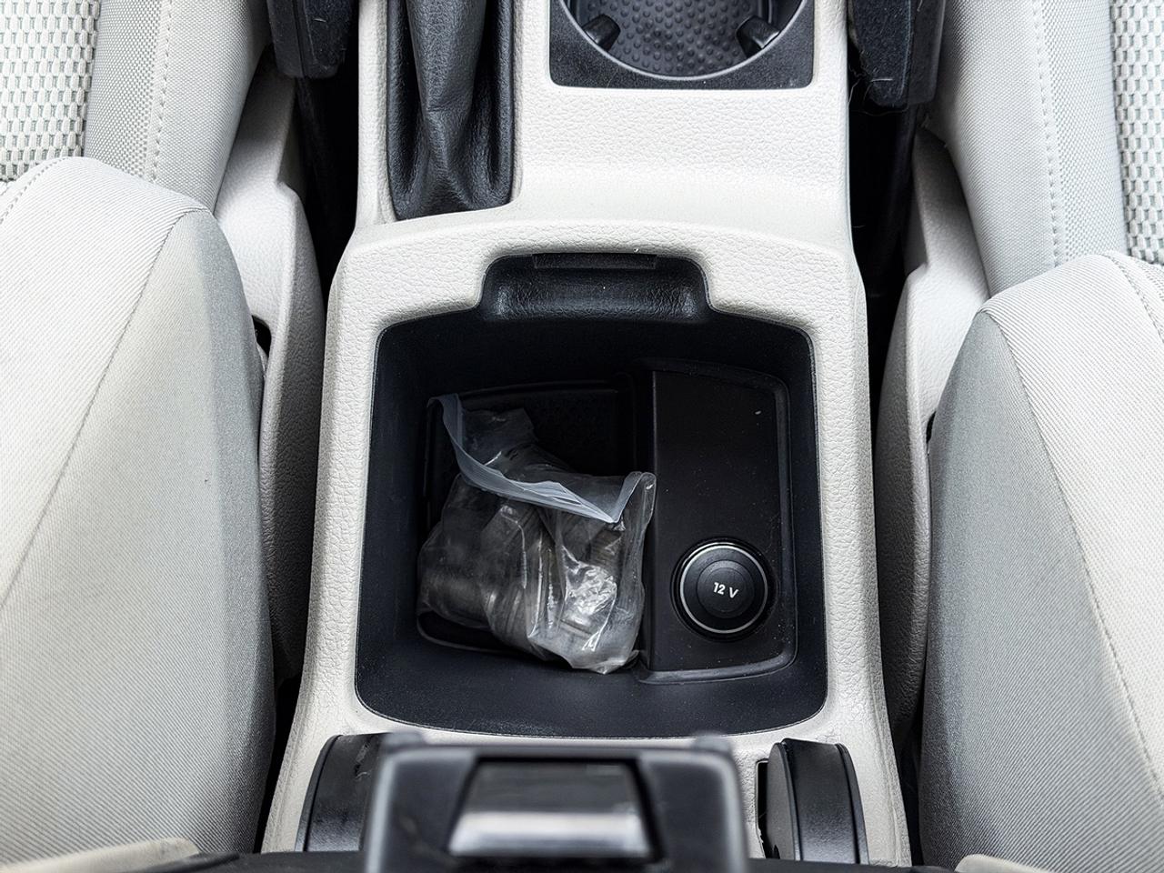 2015 Volkswagen Golf TRENDLINE Photo