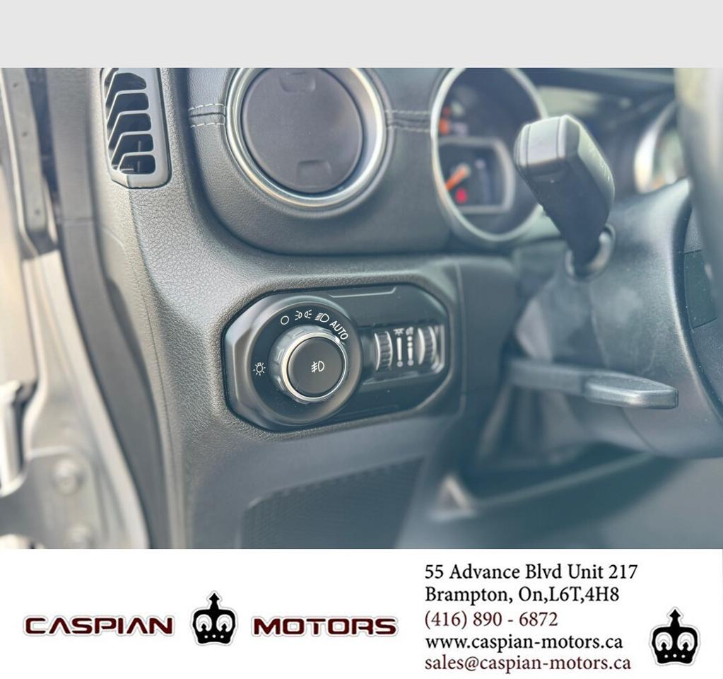 2019 Jeep Wrangler Sahara Photo