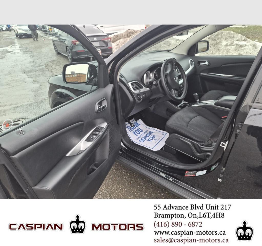 2017 Dodge Journey SE Photo